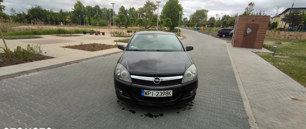 Opel Astra cena 17400 przebieg: 226000, rok produkcji 2008 z Błonie małe 154